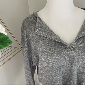 {abound} grey cropped long sleeve